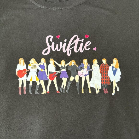 Taylor Swift black SWIFTIE t-shirt. Size M. - Picture 2 of 6